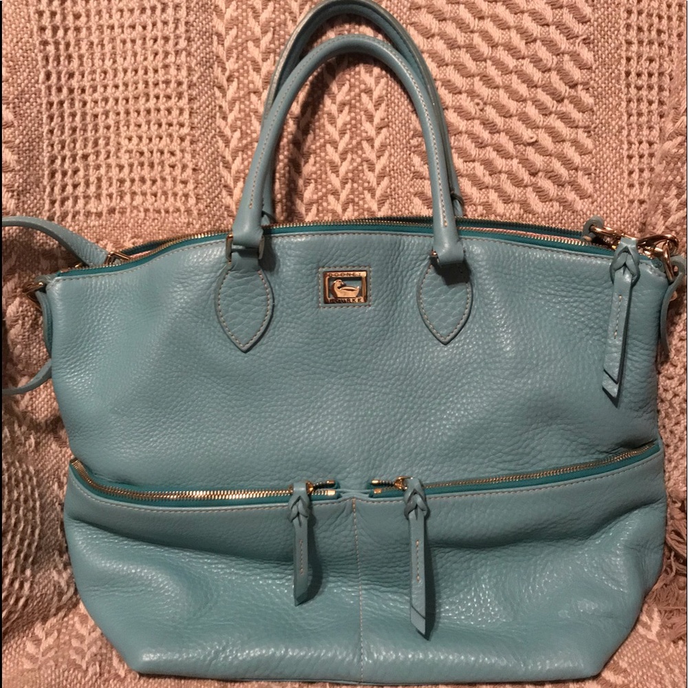 Dooney & Bourke large pocket Dillen satchel